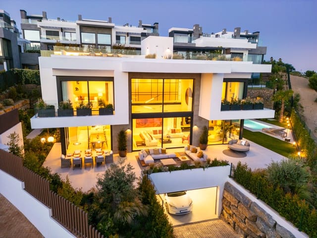 8 soverom Villa til salgs i Río Real, Marbella med svømmebasseng garasje - € 4 950 000 (Ref: 10033507)