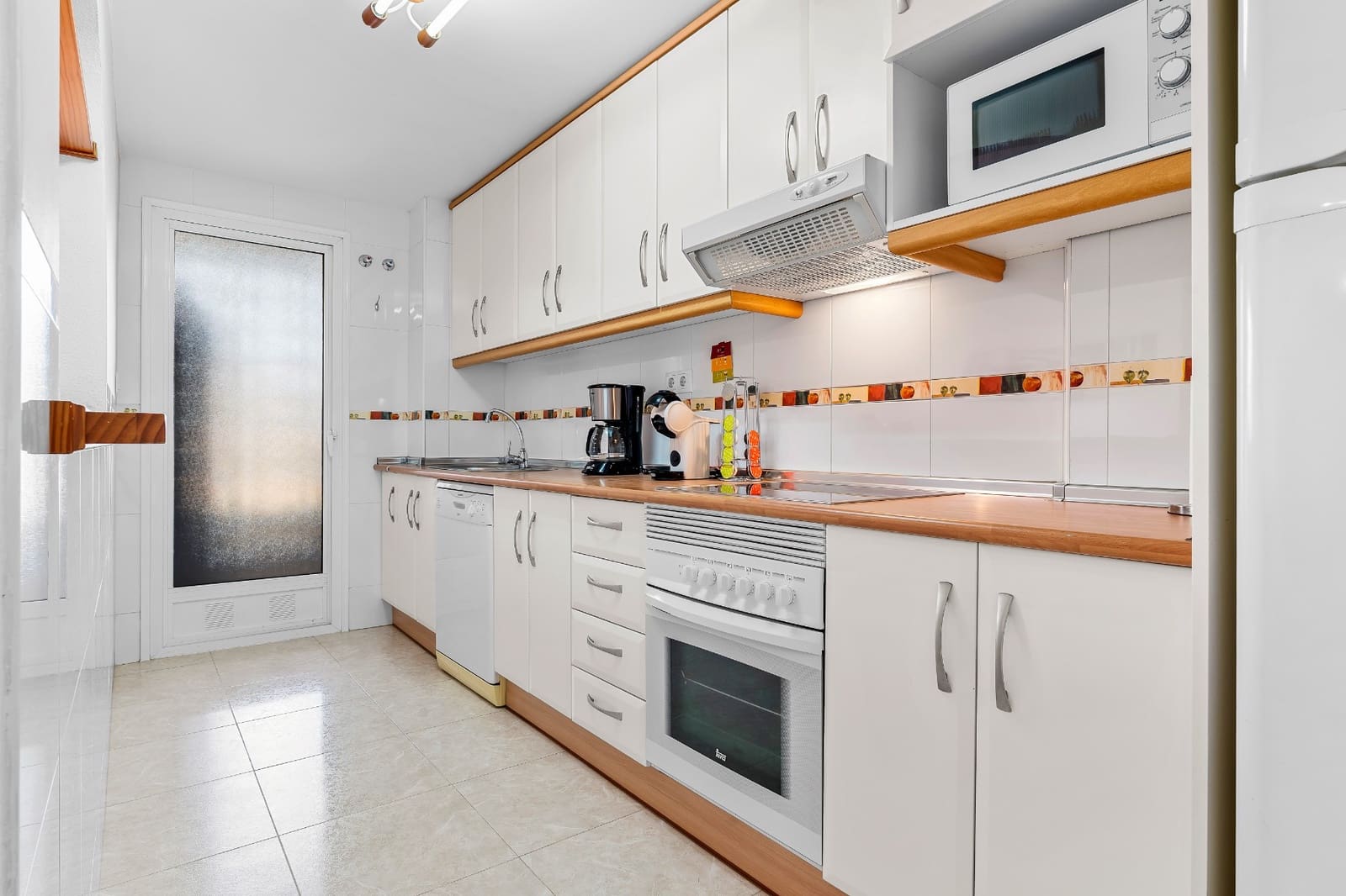 2 slaapkamer Appartement te koop in Playa Flamenca met zwembad garage - € 215.000 (Ref: 10034196)