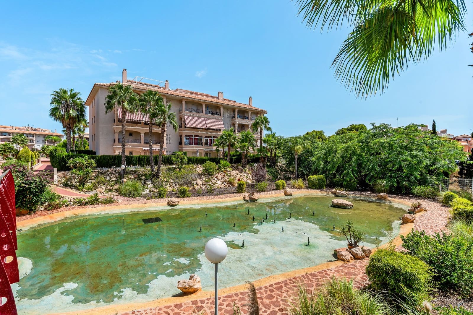2 slaapkamer Appartement te koop in Playa Flamenca met zwembad garage - € 215.000 (Ref: 10034196)