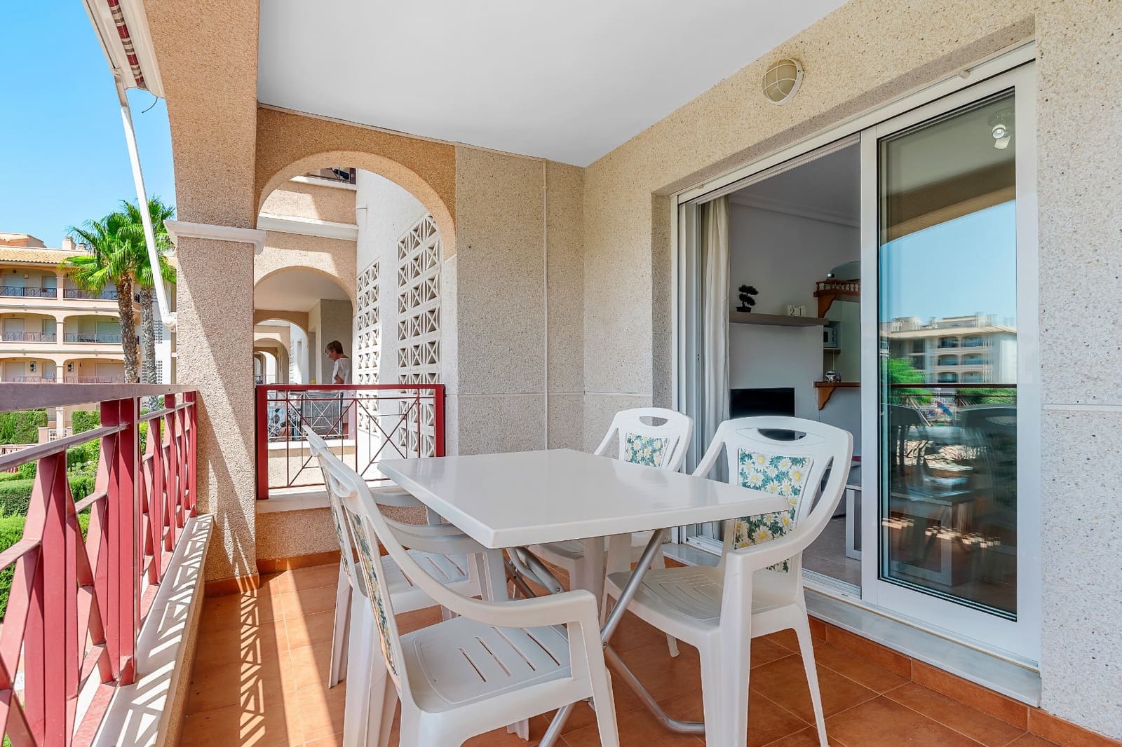 2 slaapkamer Appartement te koop in Playa Flamenca met zwembad garage - € 215.000 (Ref: 10034196)