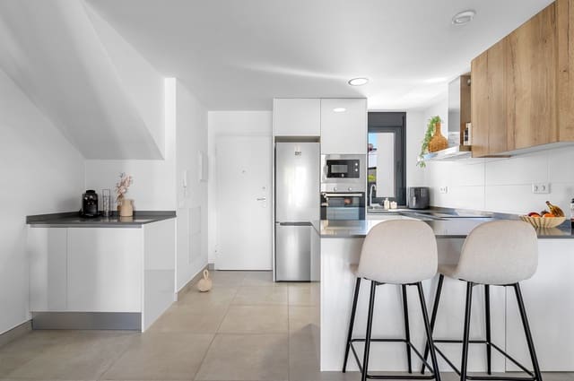 2 chambre Appartement à vendre à Villamartin, Orihuela avec piscine - 279 000 € (Ref: 10062517)