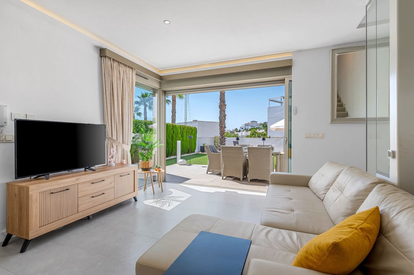 3 chambre Villa/Maison à vendre à Villamartin avec piscine - 429 000 € (Ref: 10062824)