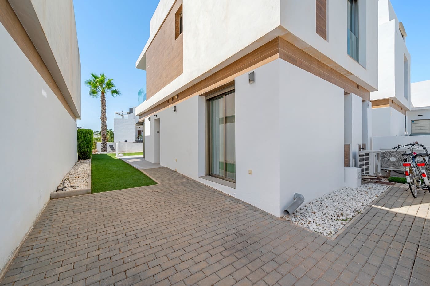 3 chambre Villa/Maison à vendre à Villamartin avec piscine - 429 000 € (Ref: 10062824)