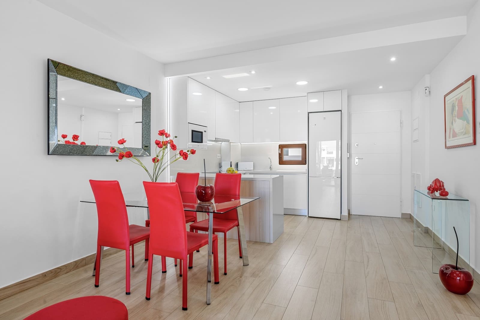 2 soverom Leilighet til salgs i Torrevieja med svømmebasseng garasje - € 295 000 (Ref: 10080024)