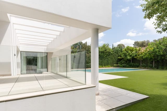 5 sypialnia Willa na sprzedaż w Bel-Air, Estepona z garażem - 2 300 000 € (Ref: 10101858)