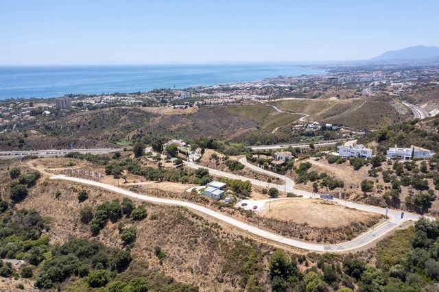 3 soveværelse Lejlighed til salg i Alto de los Monteros, Marbella med swimmingpool garage - € 1.050.000 (Ref: 10108961)