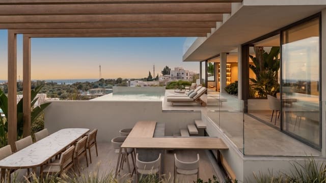 Chalet de 4 habitaciones en Valle Romano Golf, Estepona en venta con piscina garaje - 2.100.000 € (Ref: 10184293)