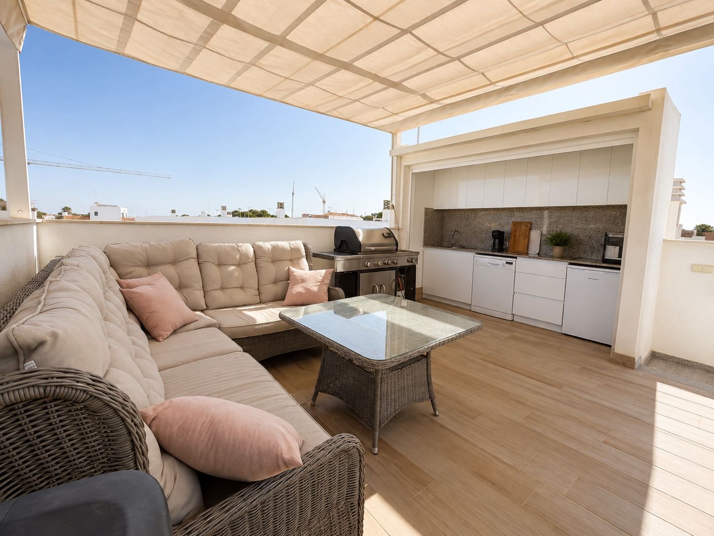 2 chambre Villa/Maison à vendre à San Pedro del Pinatar avec piscine garage - 485 000 € (Ref: 10186707)