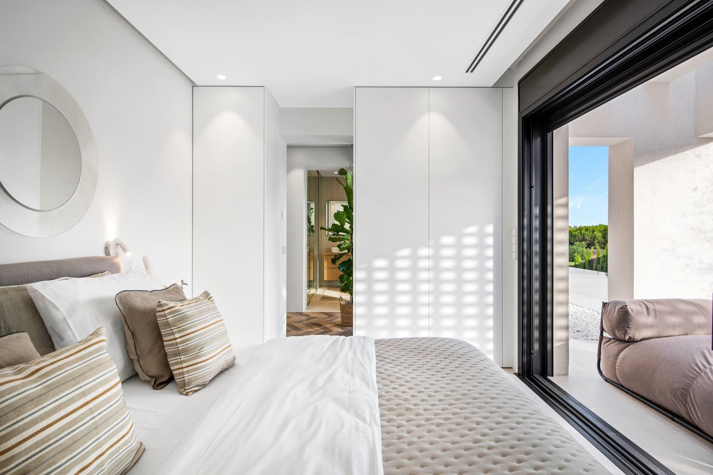 3 bedroom Villa for sale in Las Colinas Golf with pool garage - € 2,550,000 (Ref: 8150962)