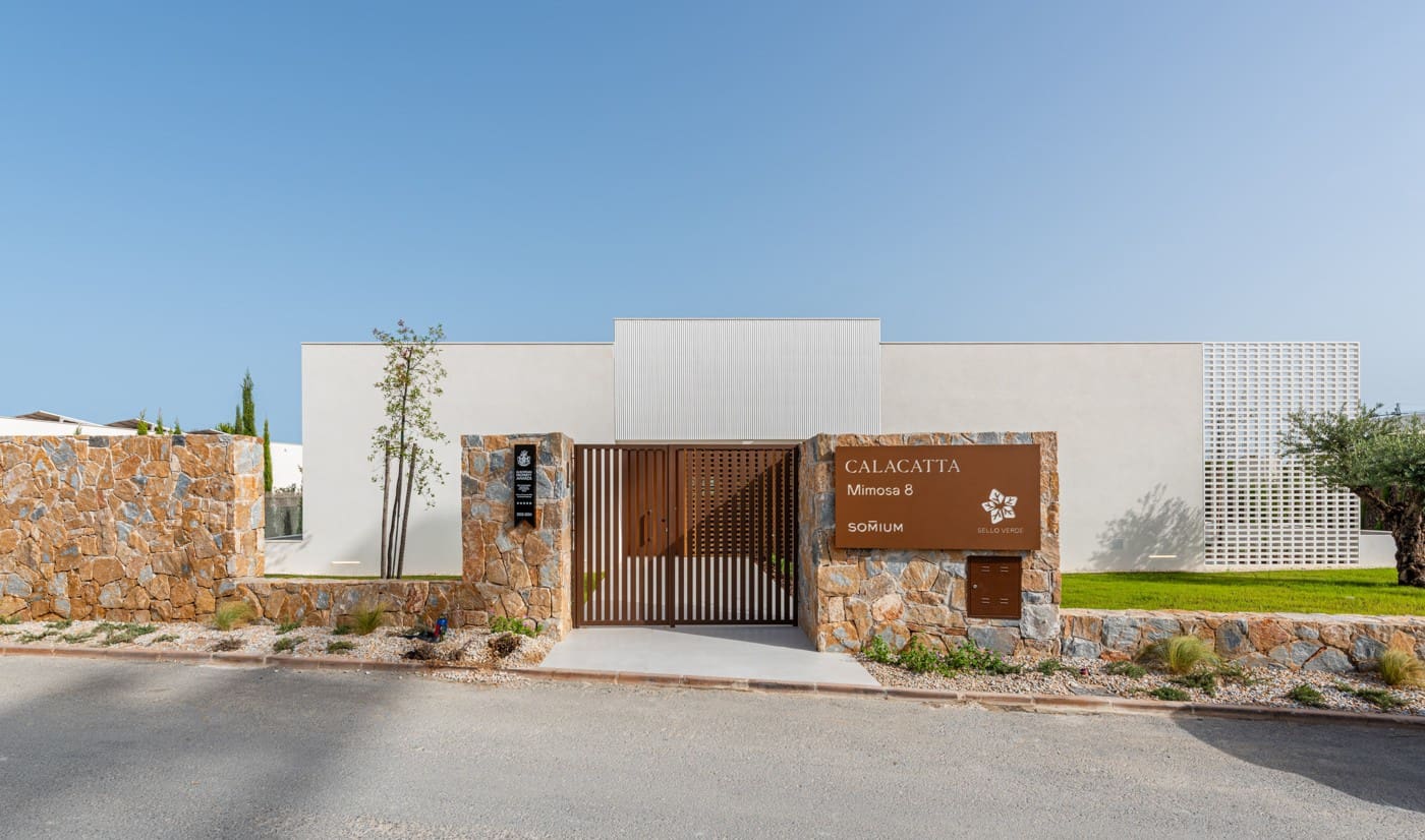 3 bedroom Villa for sale in Las Colinas Golf with pool garage - € 2,550,000 (Ref: 8150962)