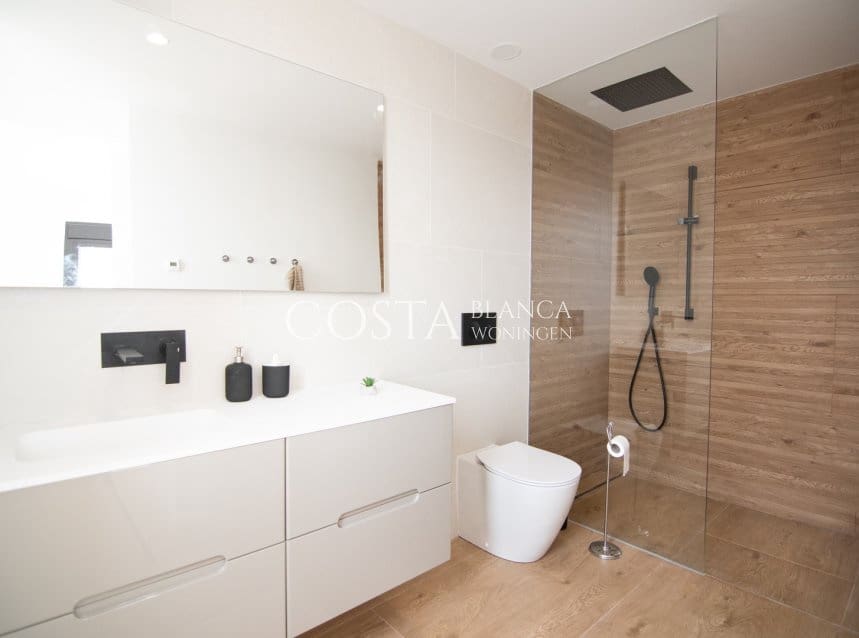 3 sypialnia Willa na sprzedaż w Los Montesinos z basenem garażem - 509 000 € (Ref: 8155918)