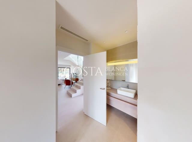 3 chambre Villa/Maison à vendre à Las Colinas Golf, Orihuela avec piscine garage - 835 000 € (Ref: 8180972)