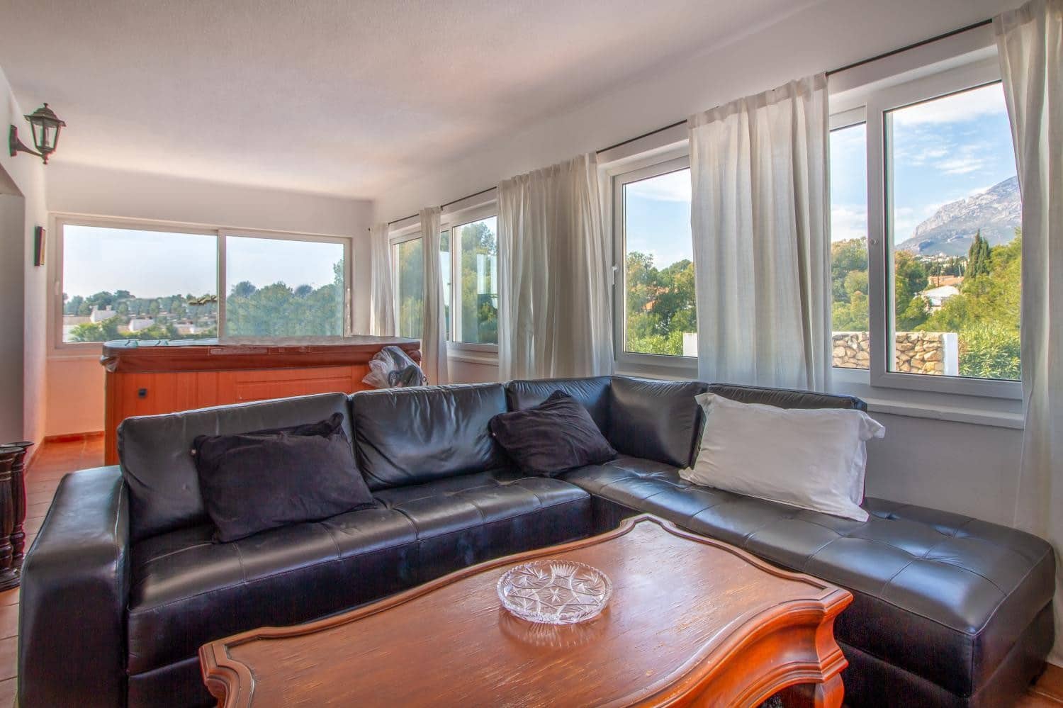 3 soveværelse Villa til salg i La Nucia med swimmingpool - € 749.000 (Ref: 8650405)