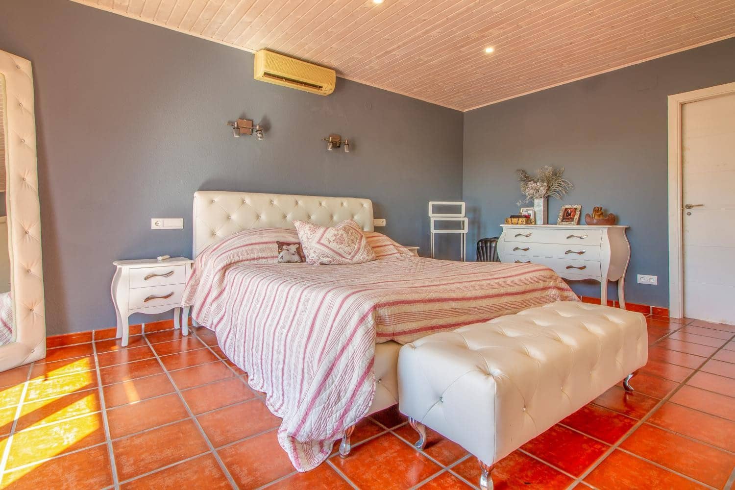 3 soveværelse Villa til salg i La Nucia med swimmingpool - € 749.000 (Ref: 8650405)