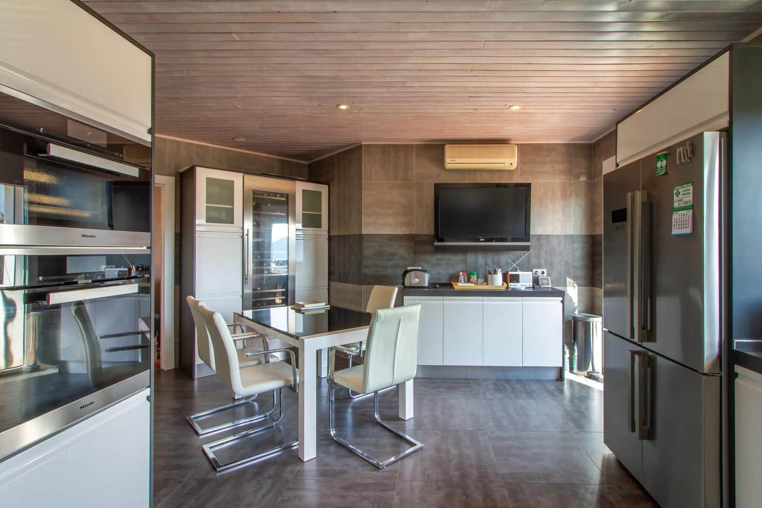 3 soveværelse Villa til salg i La Nucia med swimmingpool - € 749.000 (Ref: 8650405)