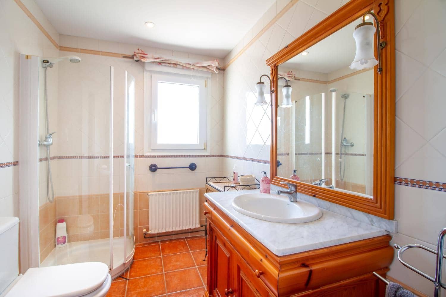 3 soveværelse Villa til salg i La Nucia med swimmingpool - € 749.000 (Ref: 8650405)