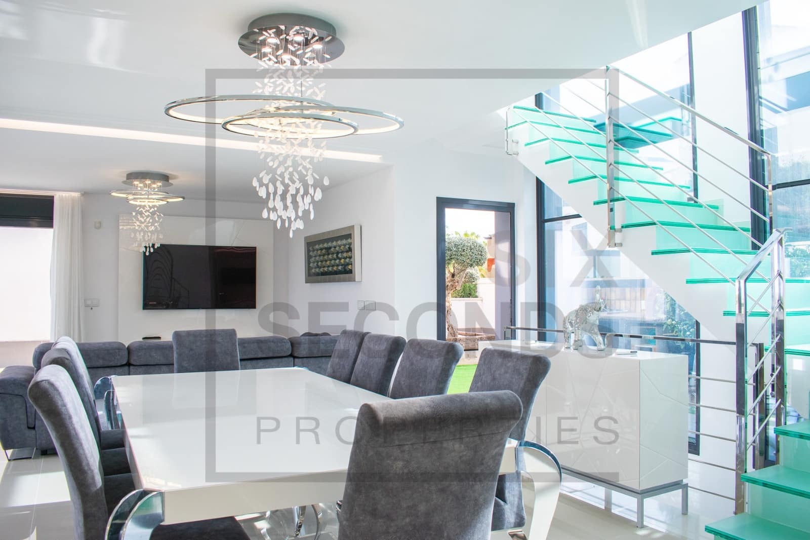 5 Zimmer Villa zu verkaufen in San Miguel de Salinas mit Pool - 899.000 € (Ref: 8650412)