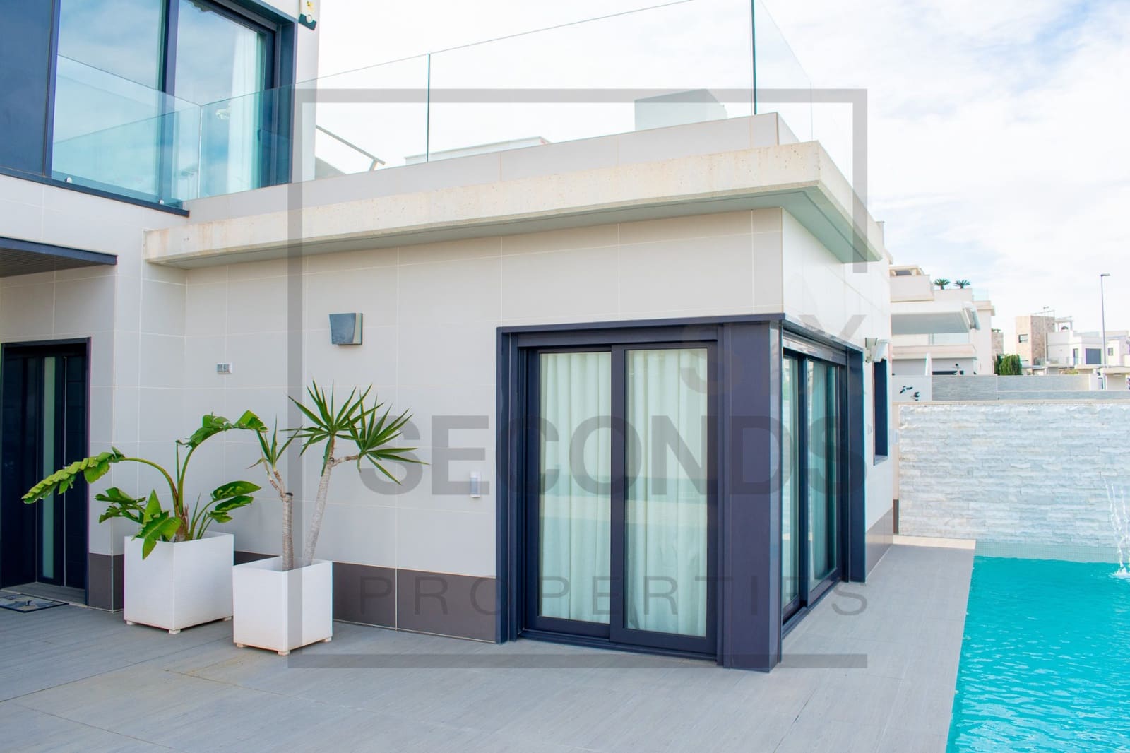 5 Zimmer Villa zu verkaufen in San Miguel de Salinas mit Pool - 899.000 € (Ref: 8650412)