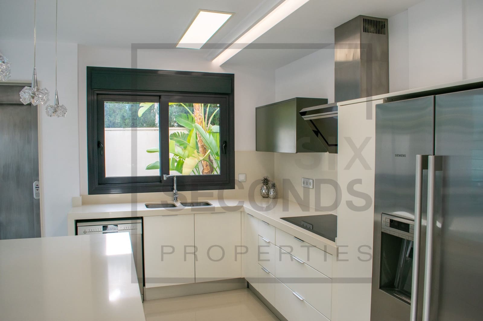 5 Zimmer Villa zu verkaufen in San Miguel de Salinas mit Pool - 899.000 € (Ref: 8650412)