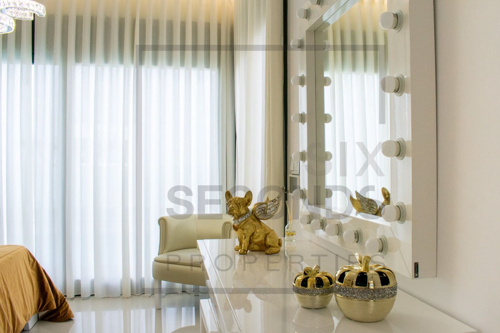 5 Zimmer Villa zu verkaufen in San Miguel de Salinas mit Pool - 899.000 € (Ref: 8650412)