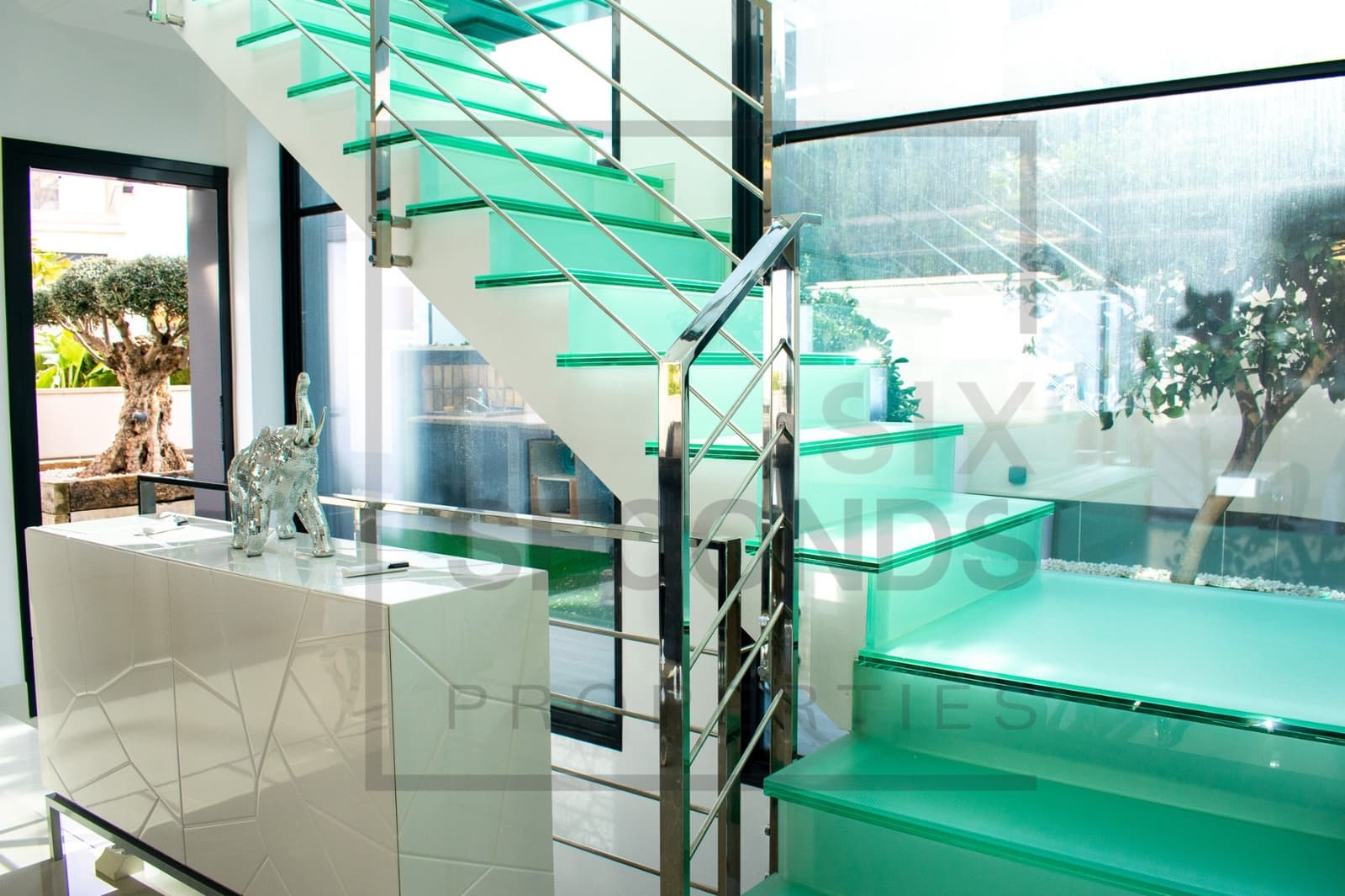 5 Zimmer Villa zu verkaufen in San Miguel de Salinas mit Pool - 899.000 € (Ref: 8650412)