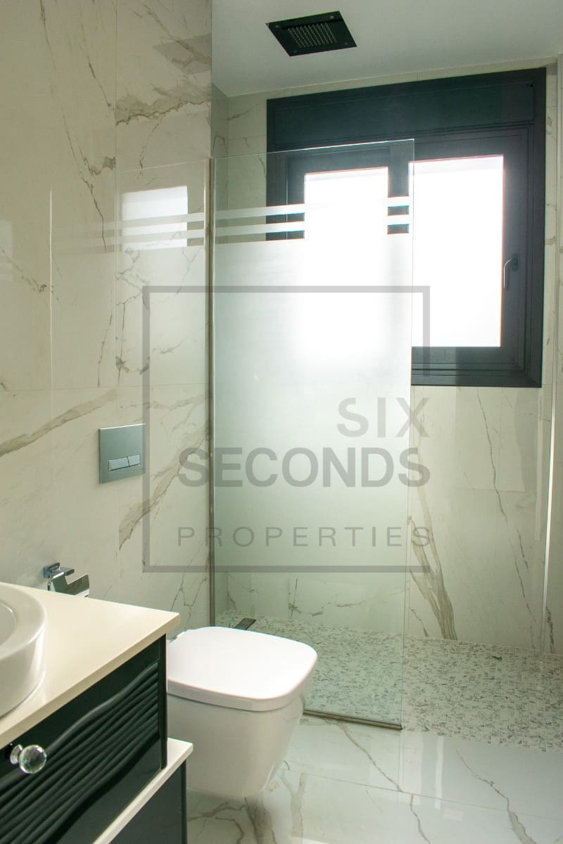 5 Zimmer Villa zu verkaufen in San Miguel de Salinas mit Pool - 899.000 € (Ref: 8650412)