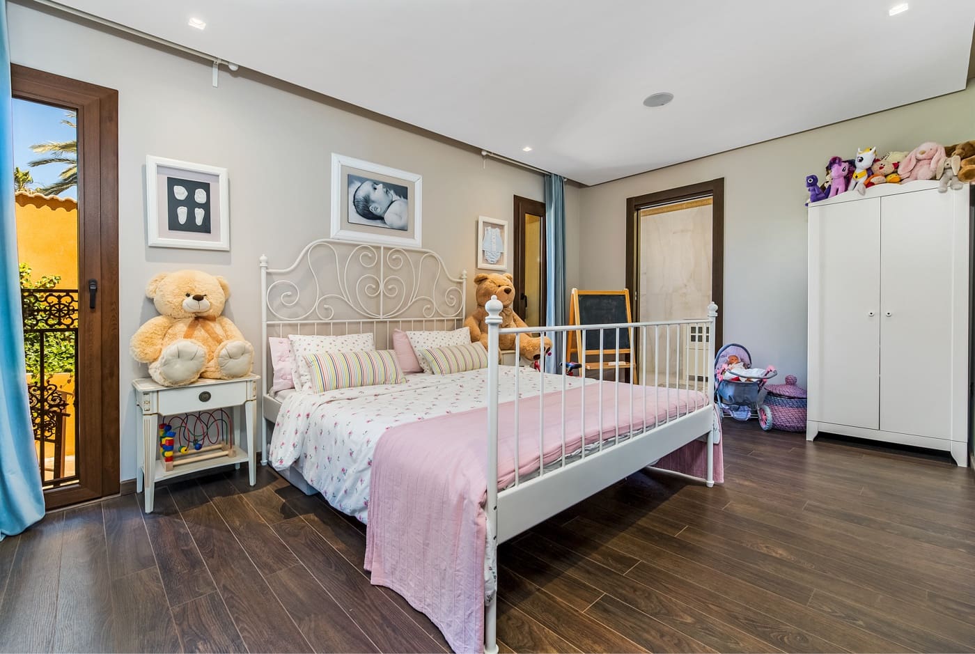 4 bedroom Villa for sale in Ciudad Quesada with pool - € 995,000 (Ref: 8650416)