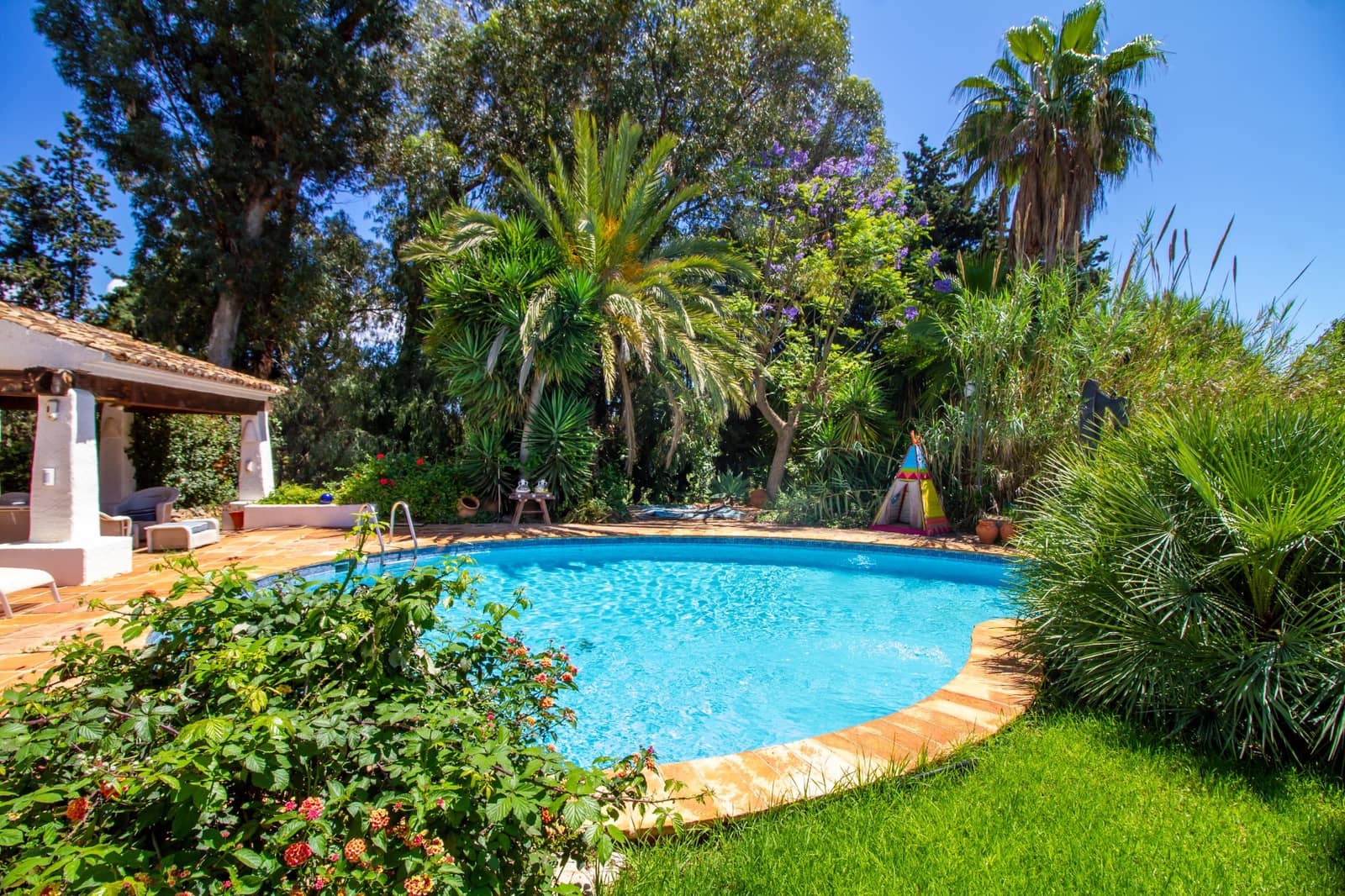 5 sypialnia Willa na sprzedaż w Alfaz del Pi / L'Alfas del Pi z basenem - 1 490 000 € (Ref: 8650419)