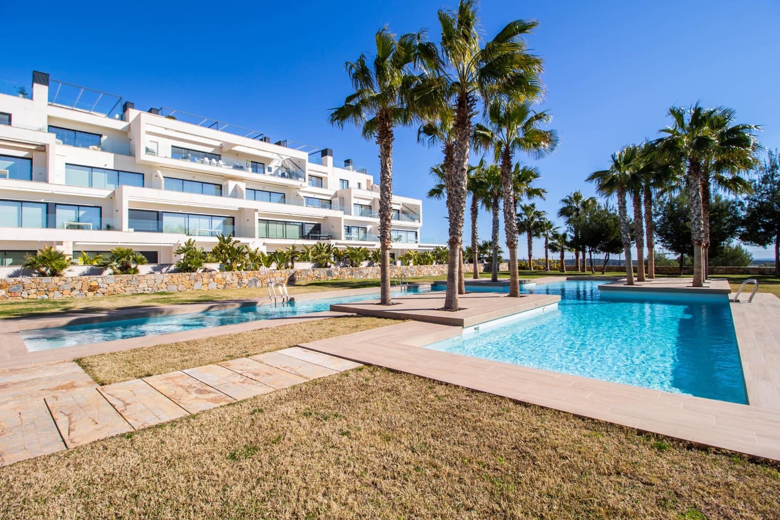 3 slaapkamer Appartement te koop in Las Colinas Golf met zwembad - € 499.000 (Ref: 8650425)