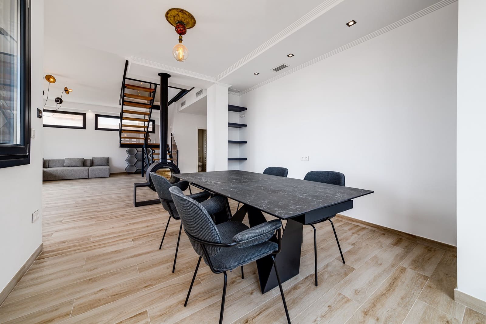 4 chambre Villa/Maison à vendre à La Mata avec piscine garage - 990 000 € (Ref: 8650449)