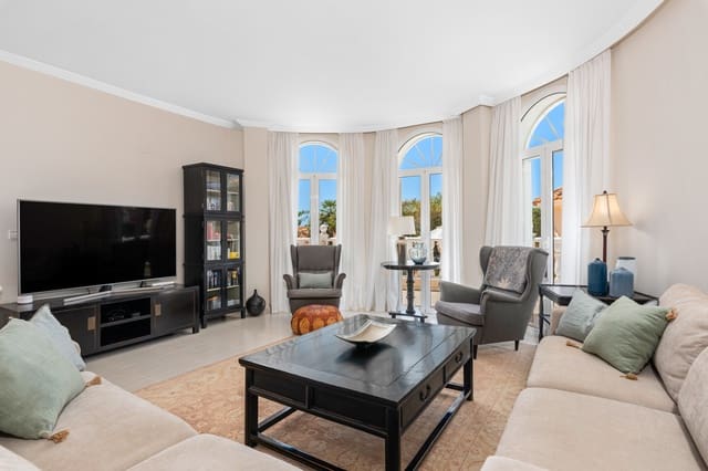 4 sypialnia Willa na sprzedaż w Ciudad Quesada, Rojales z basenem - 890 000 € (Ref: 8650451)