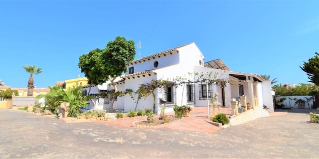 4 camera da letto Villa in vendita in Villamartin, Orihuela con piscina garage - 630.000 € (Rif: 8650453)