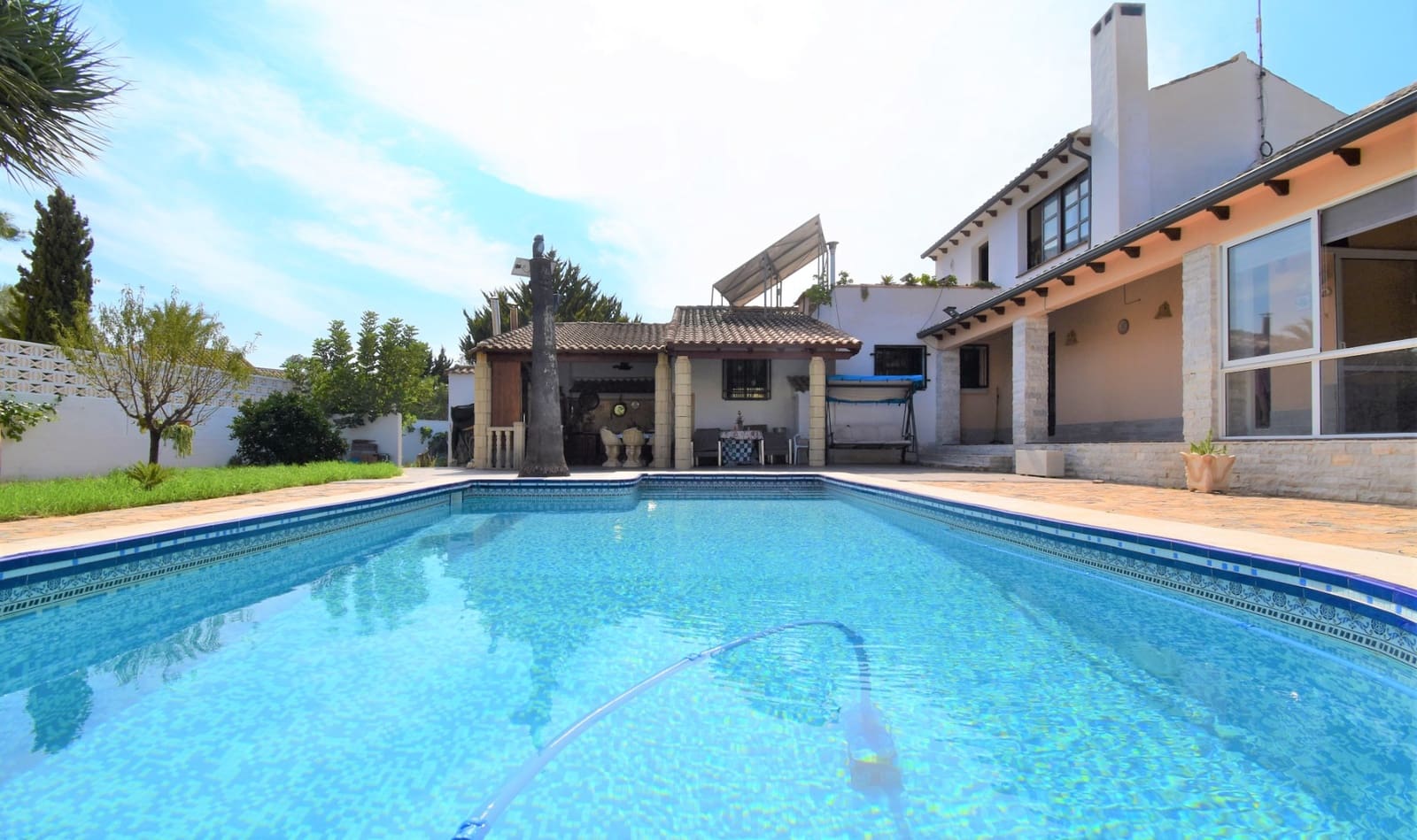 4 camera da letto Villa in vendita in Villamartin con piscina garage - 630.000 € (Rif: 8650453)