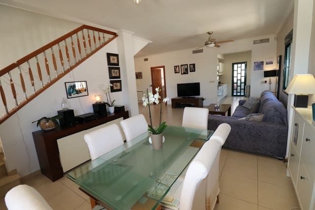 5 slaapkamer Villa te koop in Doña Pepa, Rojales met zwembad - € 595.000 (Ref: 8650457)