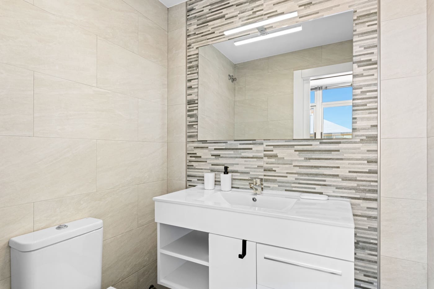 1 Zimmer Apartment zu verkaufen in La Manga del Mar Menor mit Pool Garage - 380.000 € (Ref: 8650466)