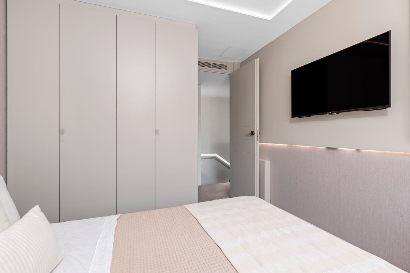 6 sypialnia Dom na sprzedaż w Guardamar del Segura z garażem - 1 350 000 € (Ref: 8650467)