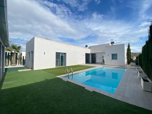 3 makuuhuone Huvila myytävänä paikassa Benijófar mukana uima-altaan - 540 000 € (Ref: 8650473)