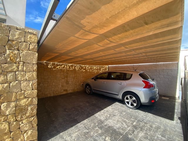 3 makuuhuone Huvila myytävänä paikassa Benijófar mukana uima-altaan - 540 000 € (Ref: 8650473)