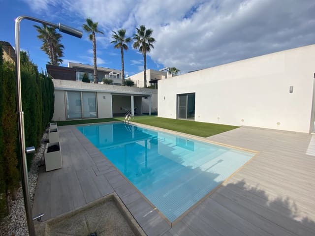 3 makuuhuone Huvila myytävänä paikassa Benijófar mukana uima-altaan - 540 000 € (Ref: 8650473)