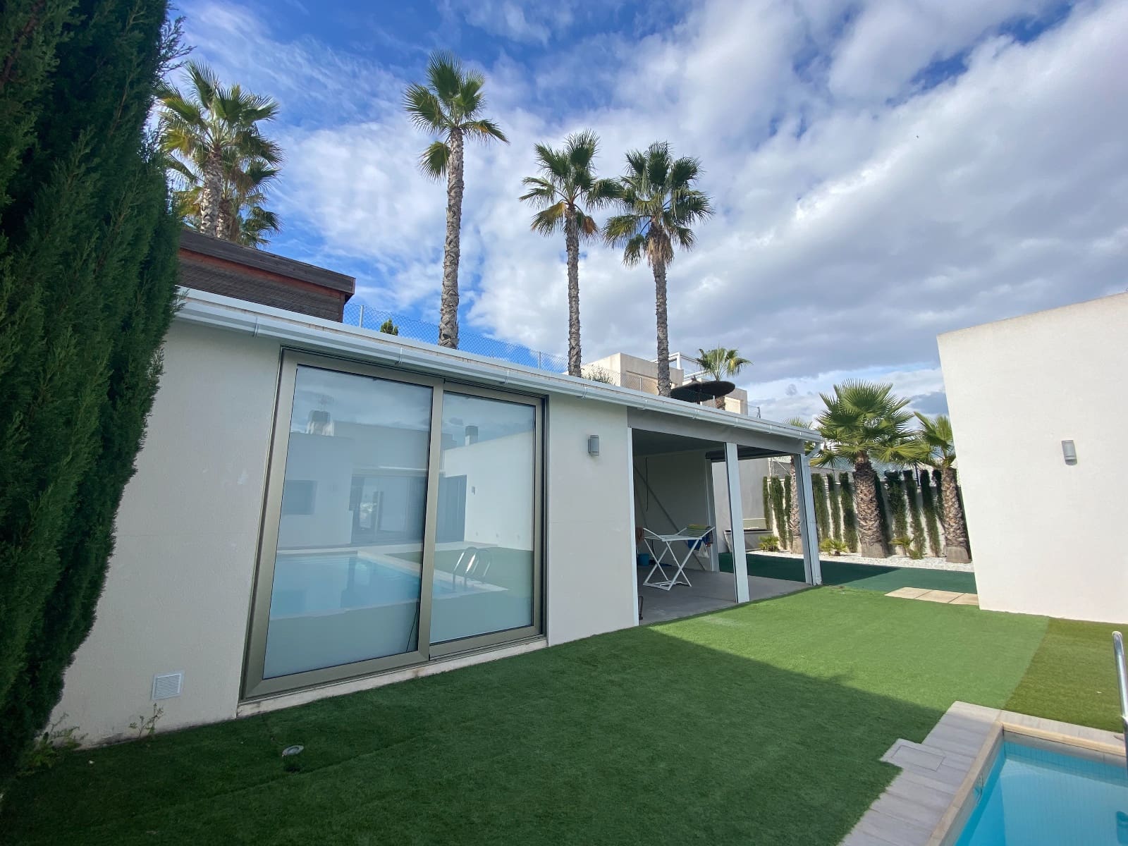 3 makuuhuone Huvila myytävänä paikassa Benijofar mukana uima-altaan - 540 000 € (Ref: 8650473)