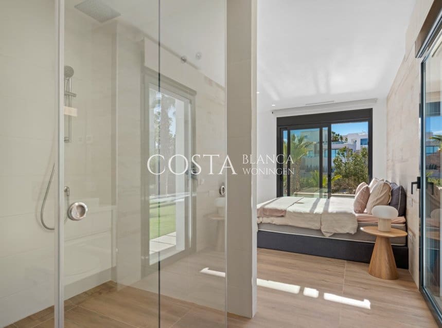 4 bedroom Villa for sale in Las Colinas Golf with pool garage - € 829,000 (Ref: 8777476)