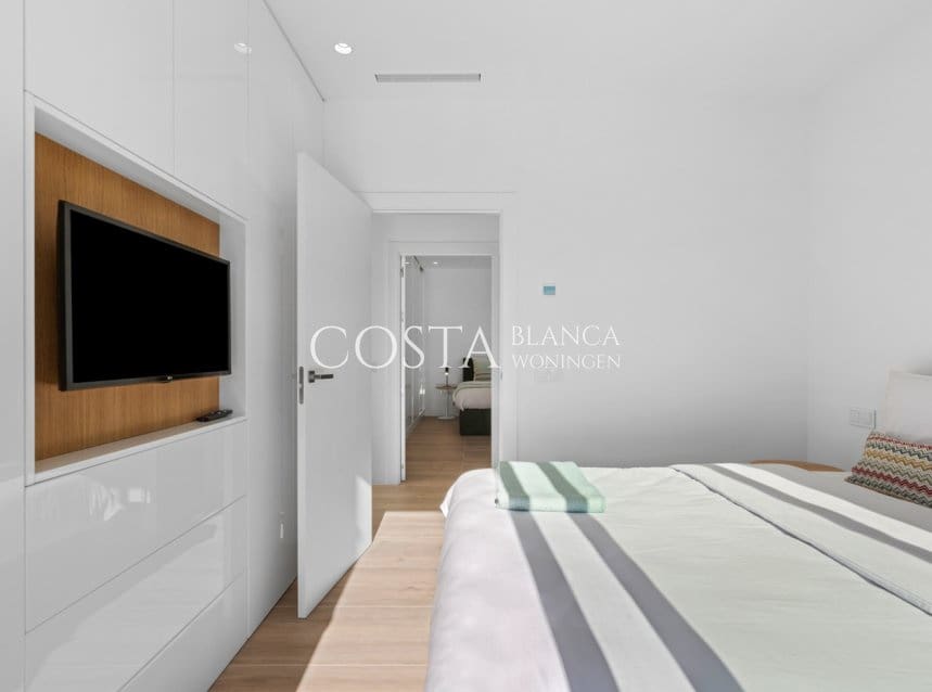 4 bedroom Villa for sale in Las Colinas Golf with pool garage - € 829,000 (Ref: 8777476)