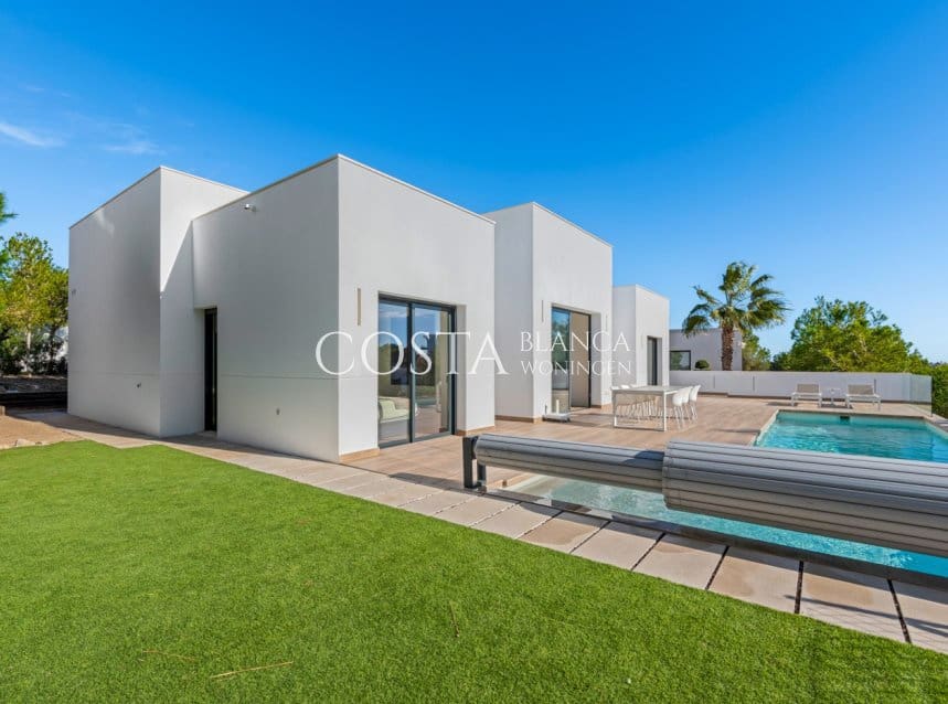 4 bedroom Villa for sale in Las Colinas Golf with pool garage - € 829,000 (Ref: 8777476)