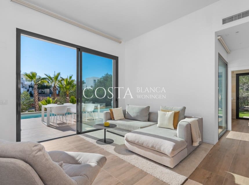 4 bedroom Villa for sale in Las Colinas Golf with pool garage - € 829,000 (Ref: 8777476)