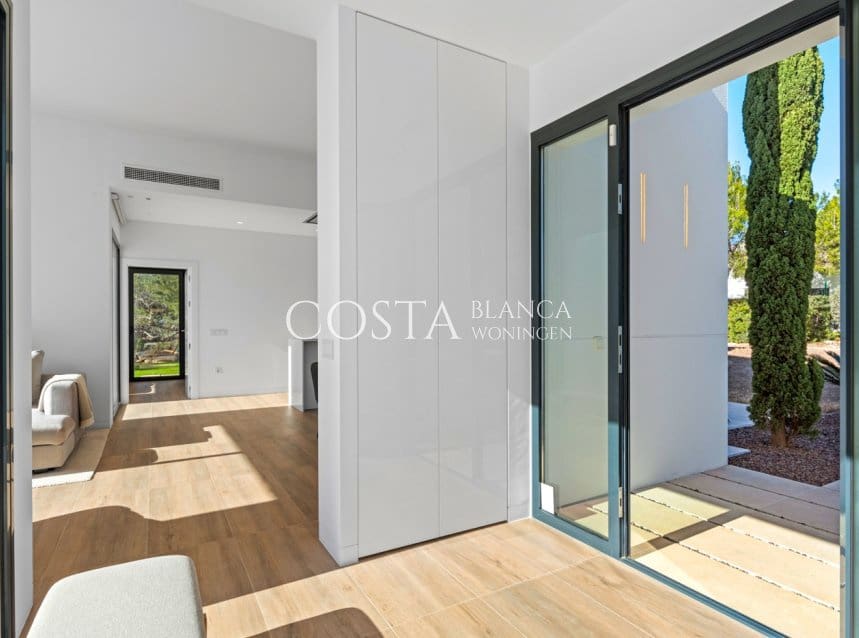 4 bedroom Villa for sale in Las Colinas Golf with pool garage - € 829,000 (Ref: 8777476)