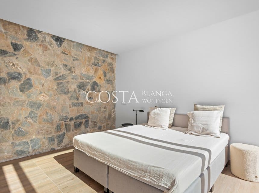 4 bedroom Villa for sale in Las Colinas Golf with pool garage - € 829,000 (Ref: 8777476)