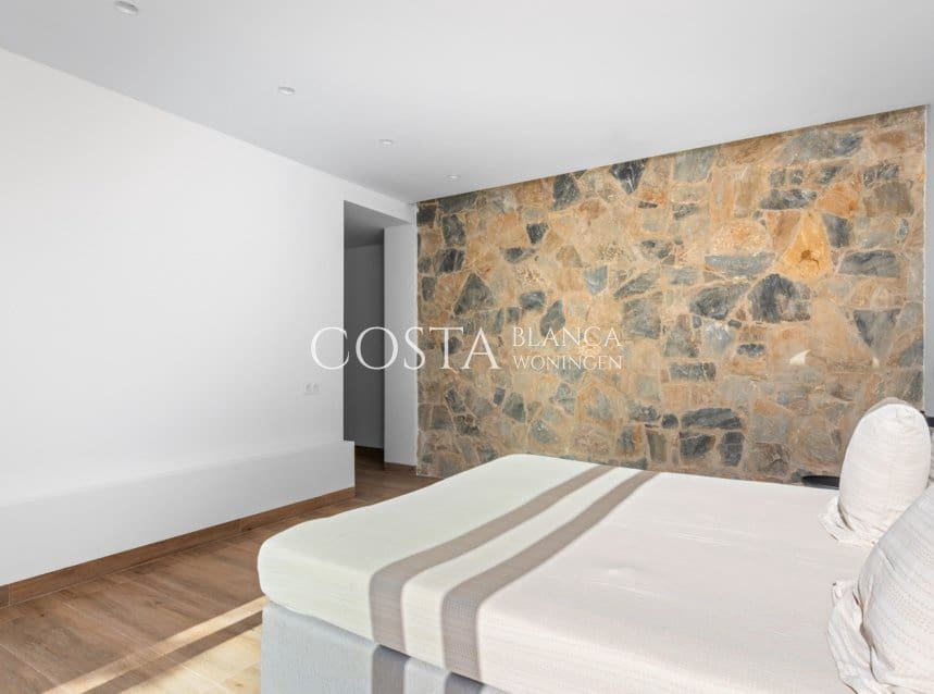 4 bedroom Villa for sale in Las Colinas Golf with pool garage - € 829,000 (Ref: 8777476)