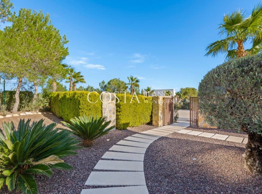 4 bedroom Villa for sale in Las Colinas Golf with pool garage - € 829,000 (Ref: 8777476)