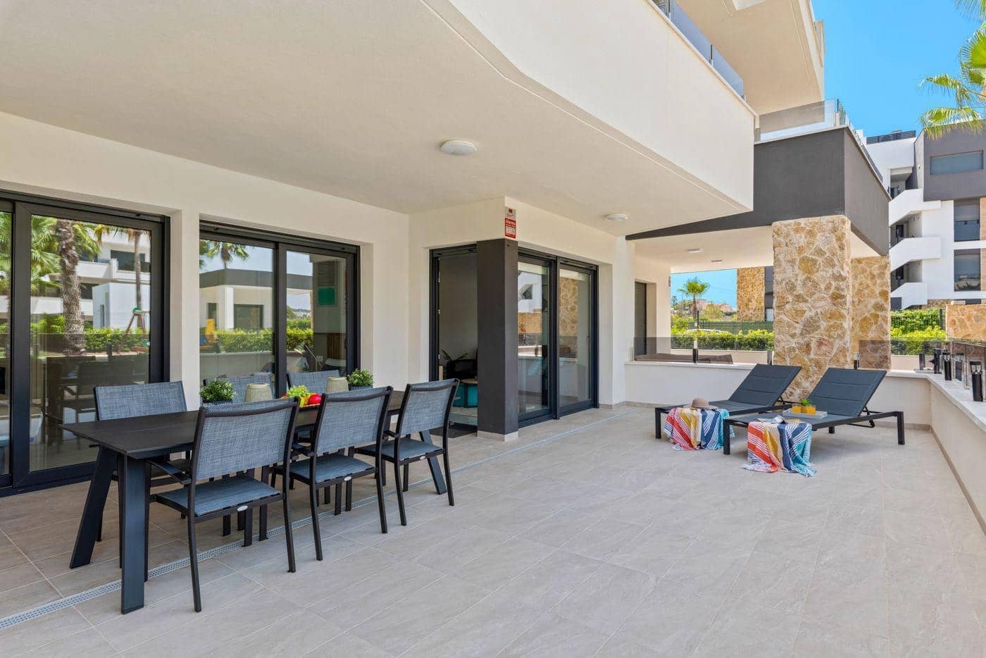 2 chambre Appartement à vendre à Los Altos avec piscine garage - 299 000 € (Ref: 8884919)