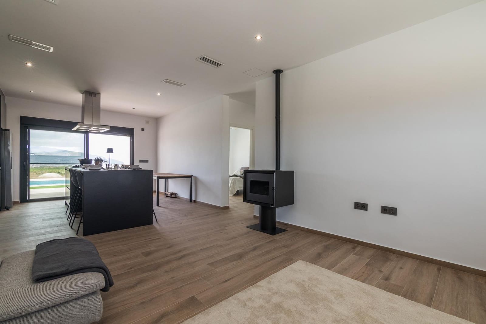 3 soveværelse Villa til salg i Lel med swimmingpool - € 327.000 (Ref: 9052453)